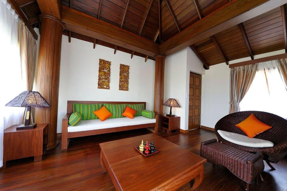Jade Marina Resort And Spa Ngapali Dış mekan fotoğraf