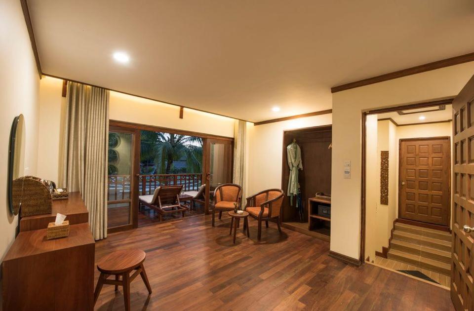 Jade Marina Resort And Spa Ngapali Dış mekan fotoğraf